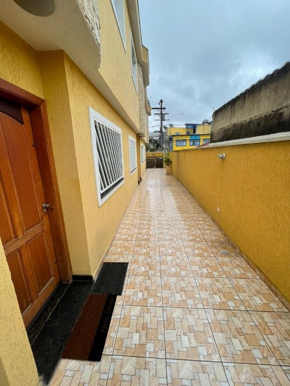 Sobrado à venda com 2 quartos, 63m² - Foto 2