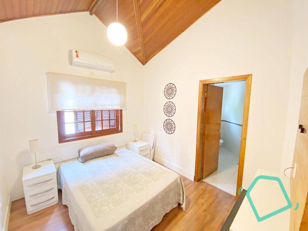 Casa de Condomínio à venda com 4 quartos, 288m² - Foto 28