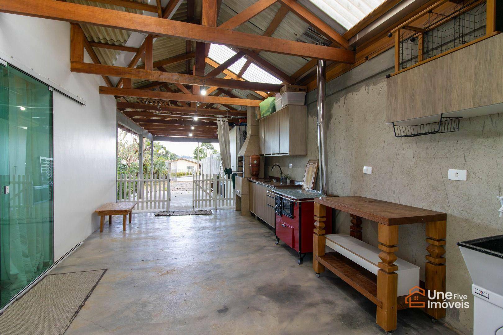 Casa à venda com 2 quartos, 70m² - Foto 13
