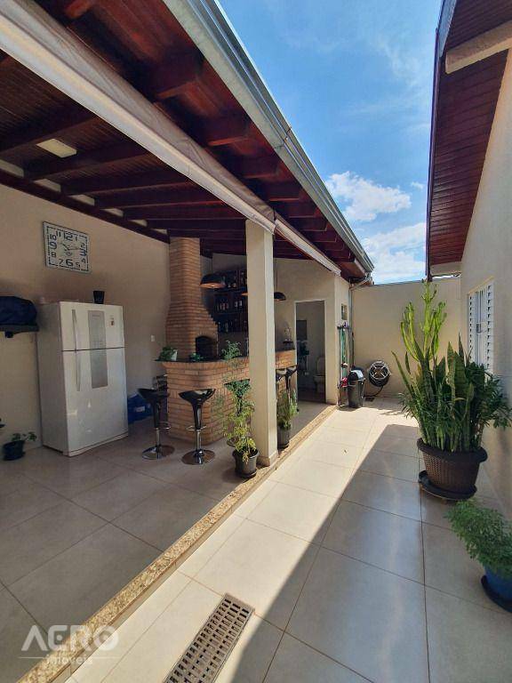 Casa à venda com 3 quartos, 180m² - Foto 6