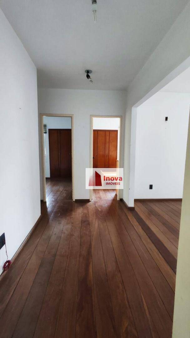 Apartamento para alugar com 3 quartos, 122m² - Foto 17