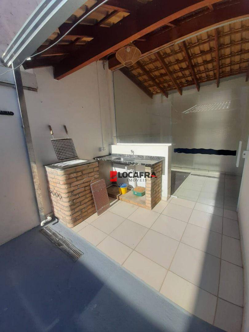 Casa à venda com 3 quartos, 100m² - Foto 6