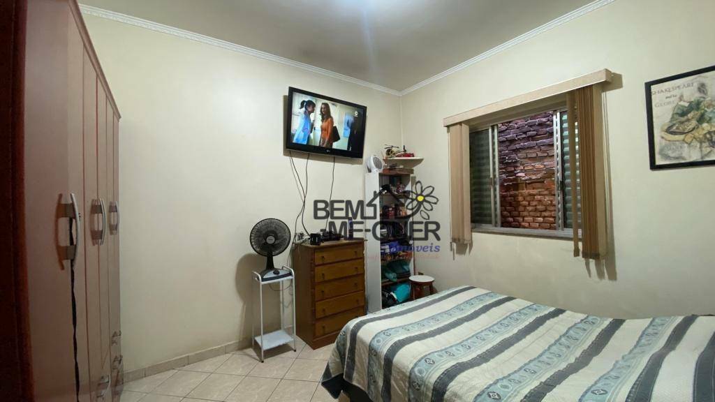 Casa à venda com 4 quartos, 300m² - Foto 17