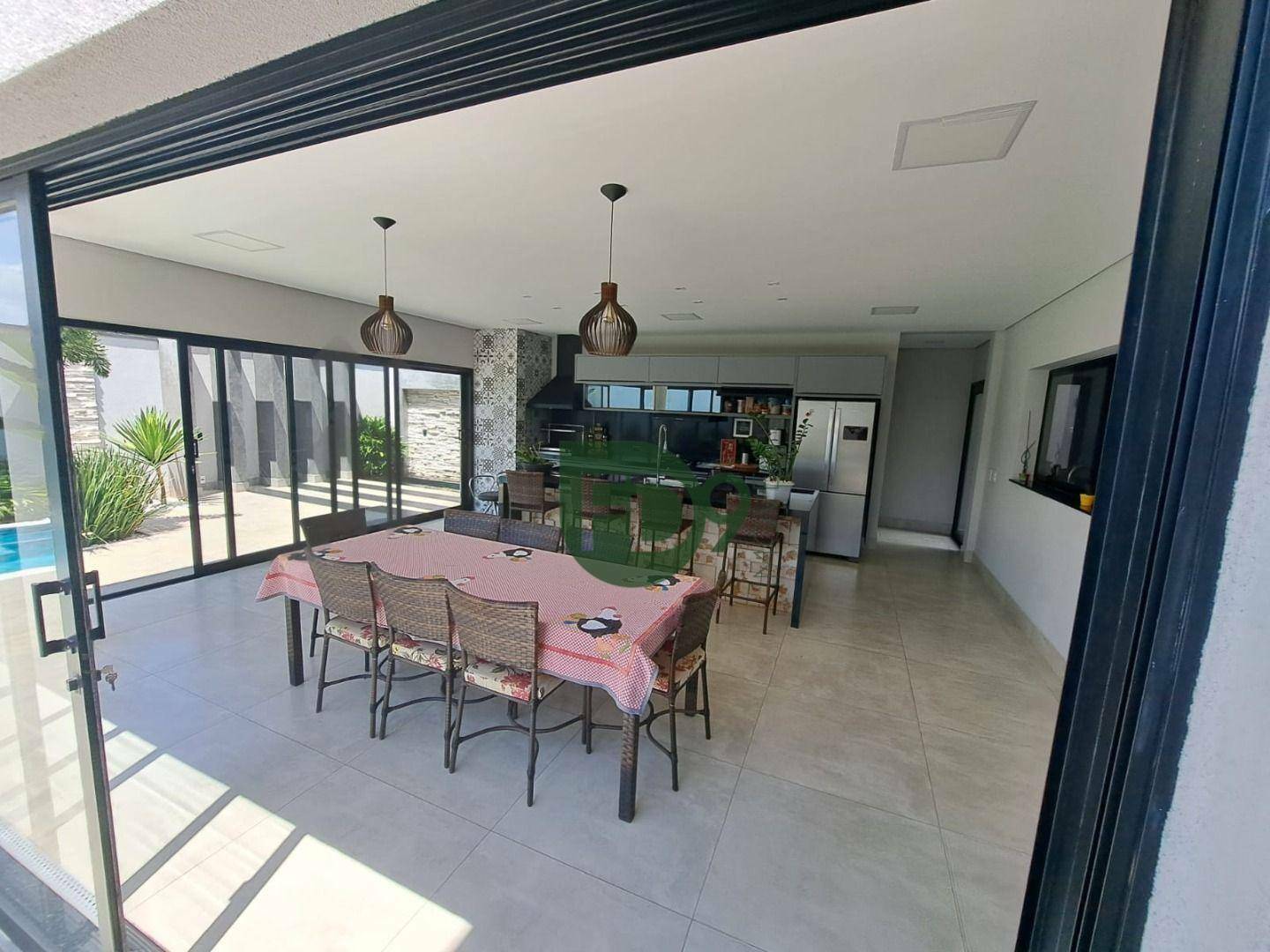 Casa de Condomínio à venda com 3 quartos, 333m² - Foto 13