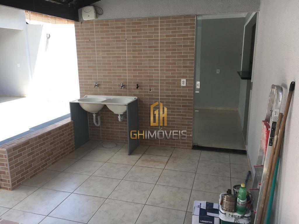 Casa à venda com 4 quartos, 172m² - Foto 16