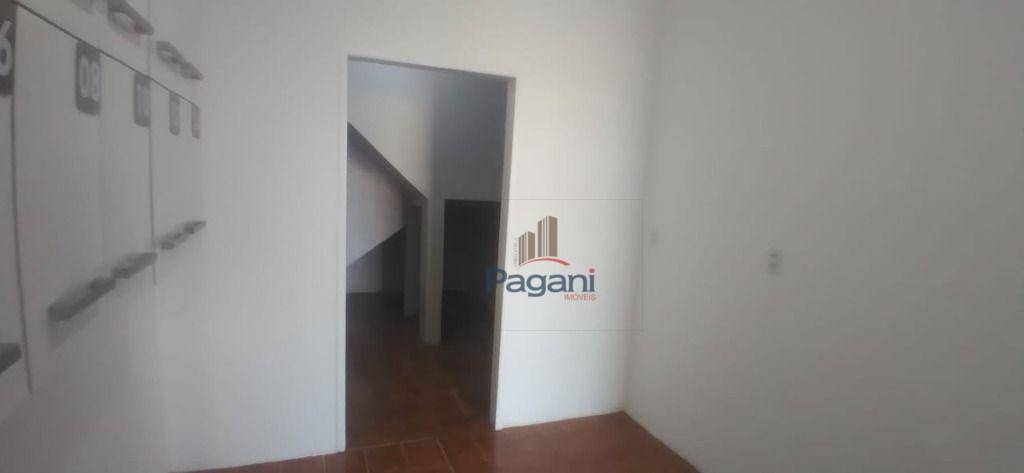 Casa para alugar com 15 quartos, 312m² - Foto 23