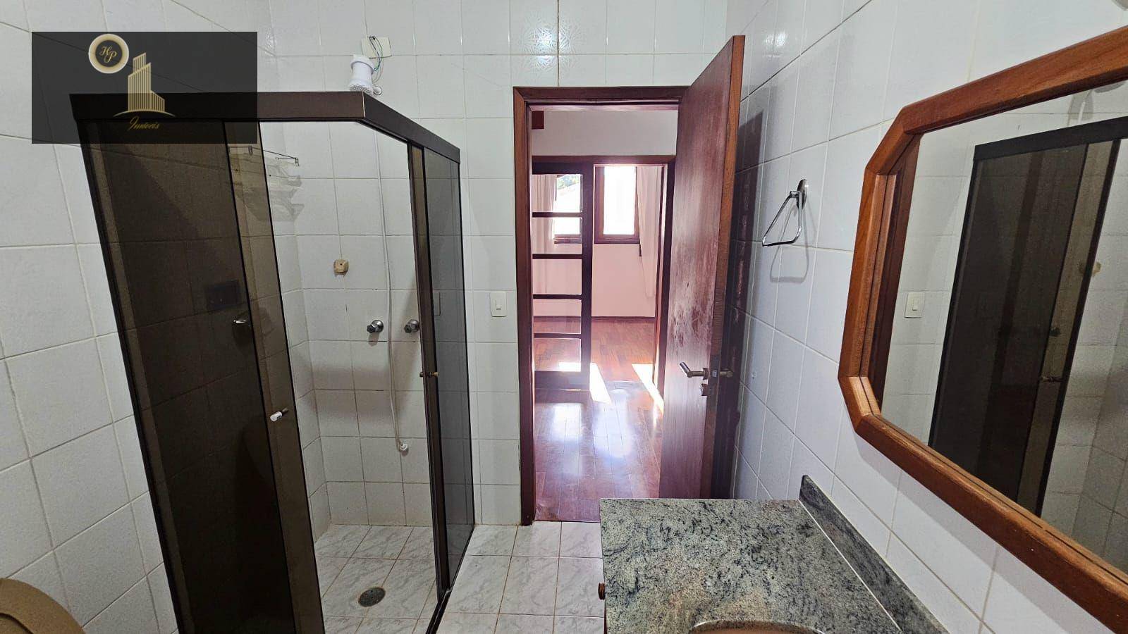 Casa de Condomínio à venda com 4 quartos, 450m² - Foto 32