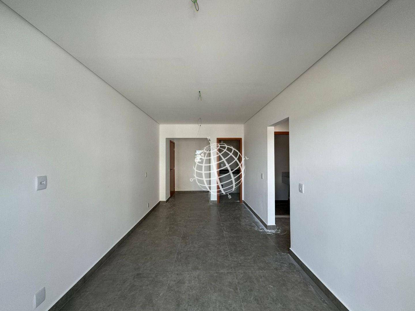 Apartamento à venda com 2 quartos, 69m² - Foto 1