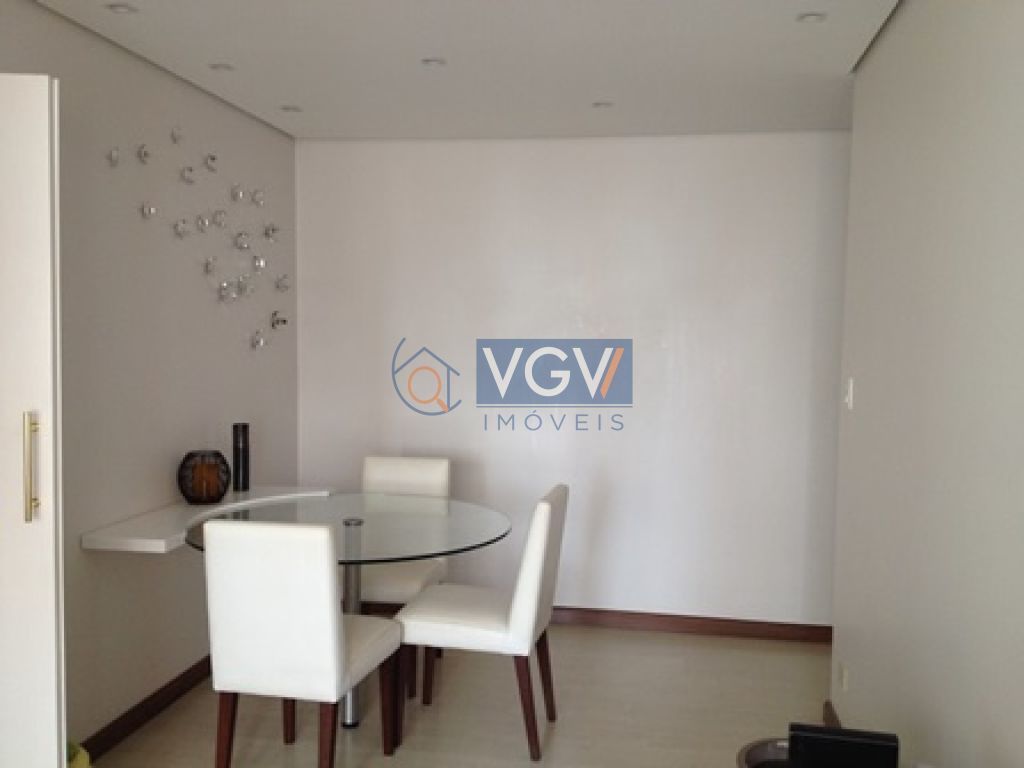 Apartamento à venda com 2 quartos, 55m² - Foto 2