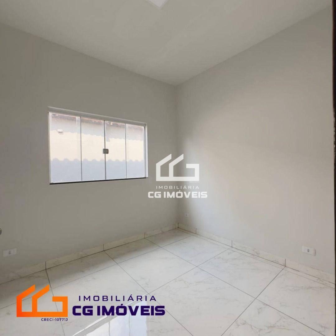 Casa à venda com 2 quartos, 66m² - Foto 4