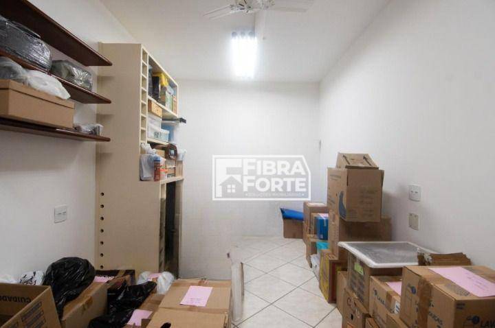 Apartamento à venda com 4 quartos, 260m² - Foto 36