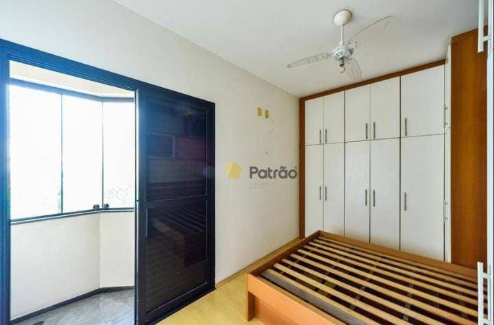 Apartamento à venda com 3 quartos, 107m² - Foto 18