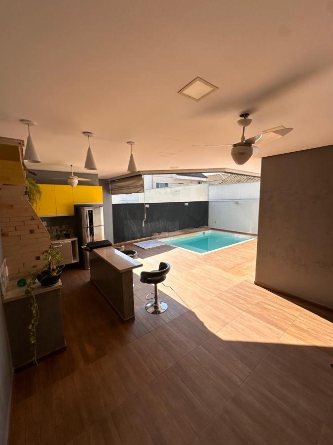 Casa de Condomínio para alugar com 3 quartos, 205m² - Foto 9