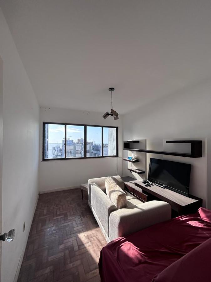 Apartamento à venda com 4 quartos, 183m² - Foto 2