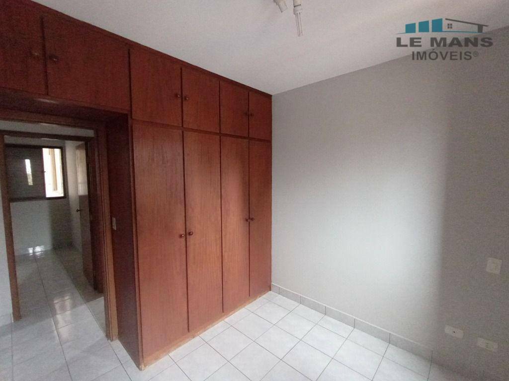 Apartamento à venda com 3 quartos, 74m² - Foto 13