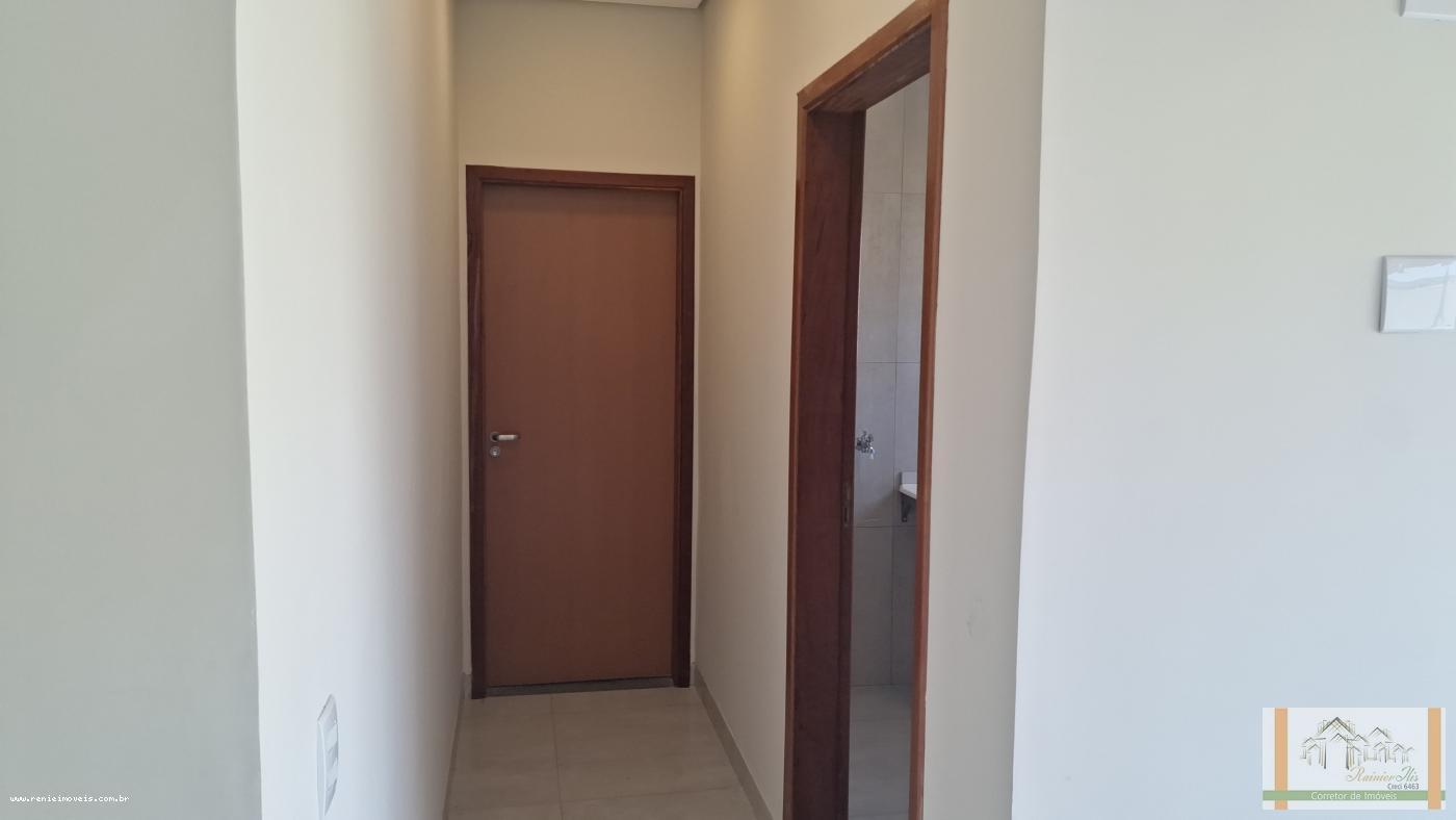 Casa à venda com 3 quartos, 360m² - Foto 17