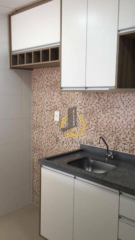 Apartamento para alugar com 1 quarto, 40m² - Foto 4