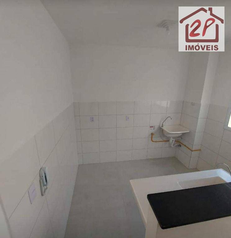 Apartamento à venda com 2 quartos, 39m² - Foto 2