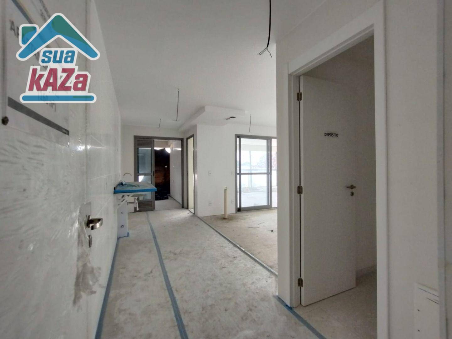 Apartamento à venda com 3 quartos, 168m² - Foto 4