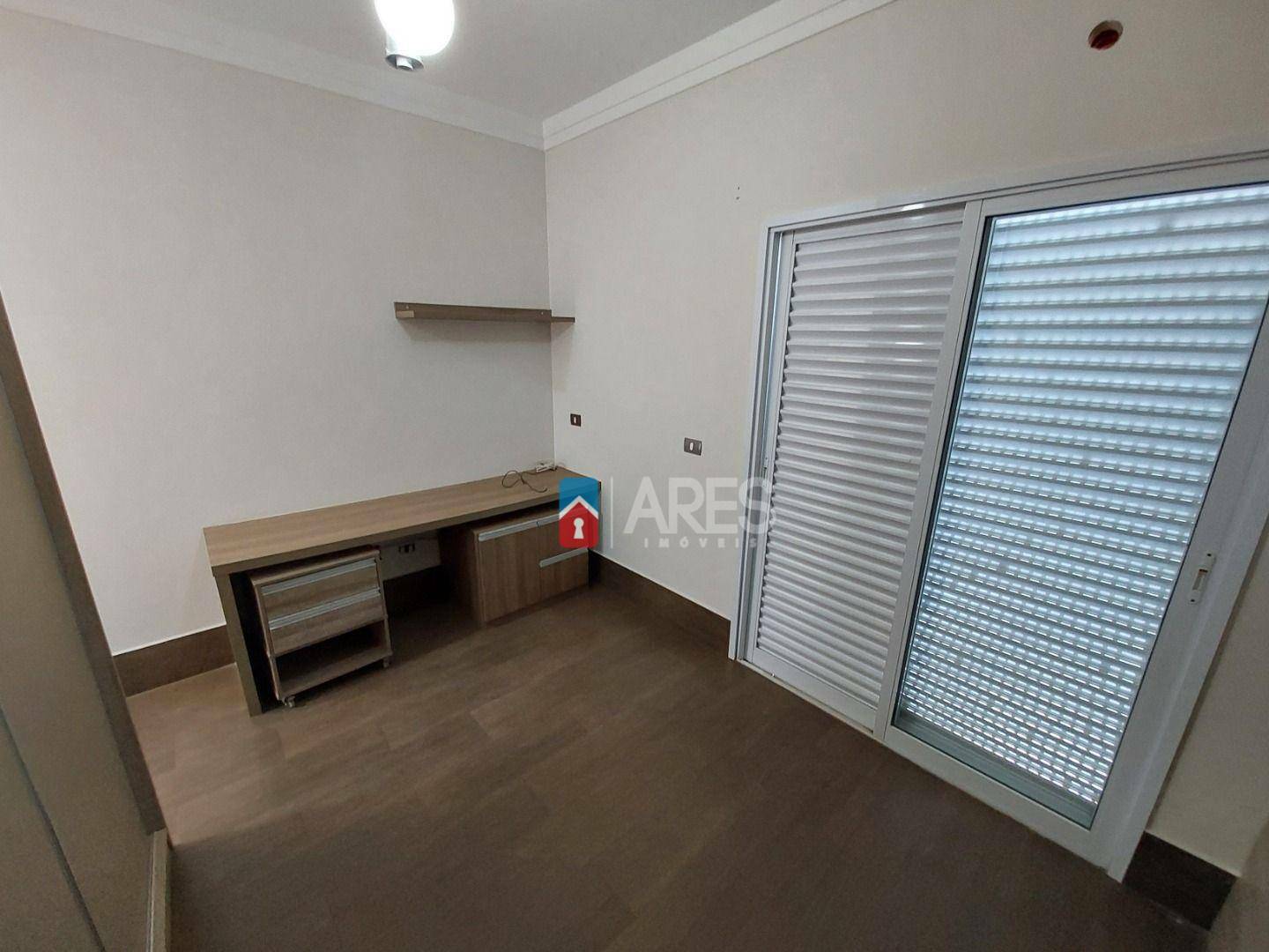 Casa de Condomínio para alugar com 3 quartos, 230m² - Foto 8