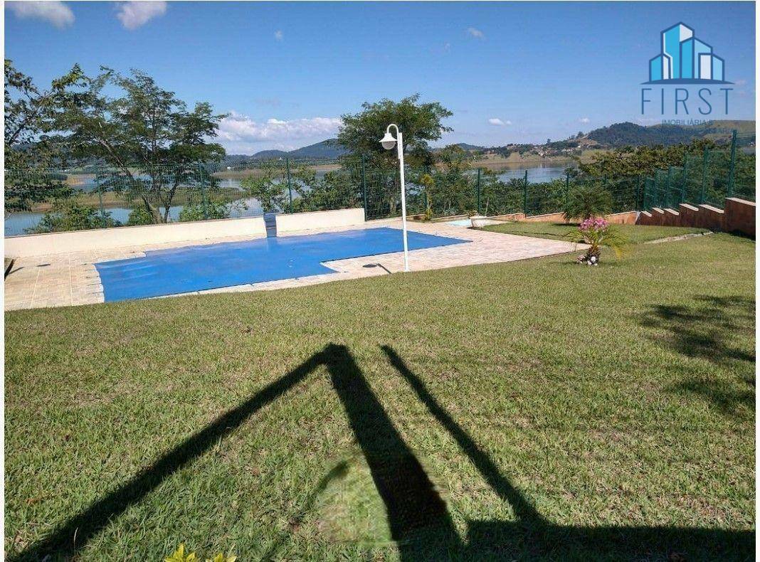 Casa de Condomínio à venda com 4 quartos, 300m² - Foto 4