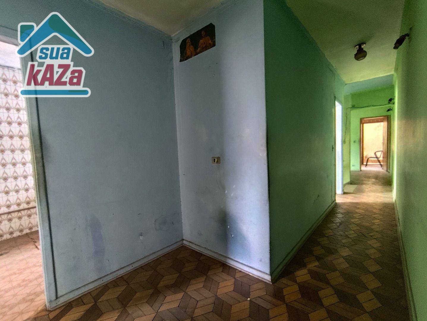 Casa à venda com 6 quartos, 210m² - Foto 19