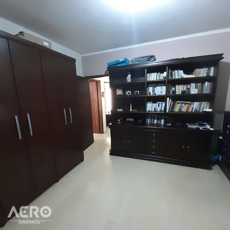 Casa à venda com 3 quartos, 186m² - Foto 13