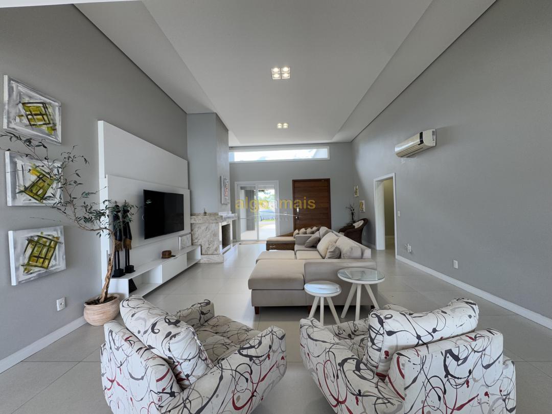 Casa de Condomínio à venda com 4 quartos, 196m² - Foto 8