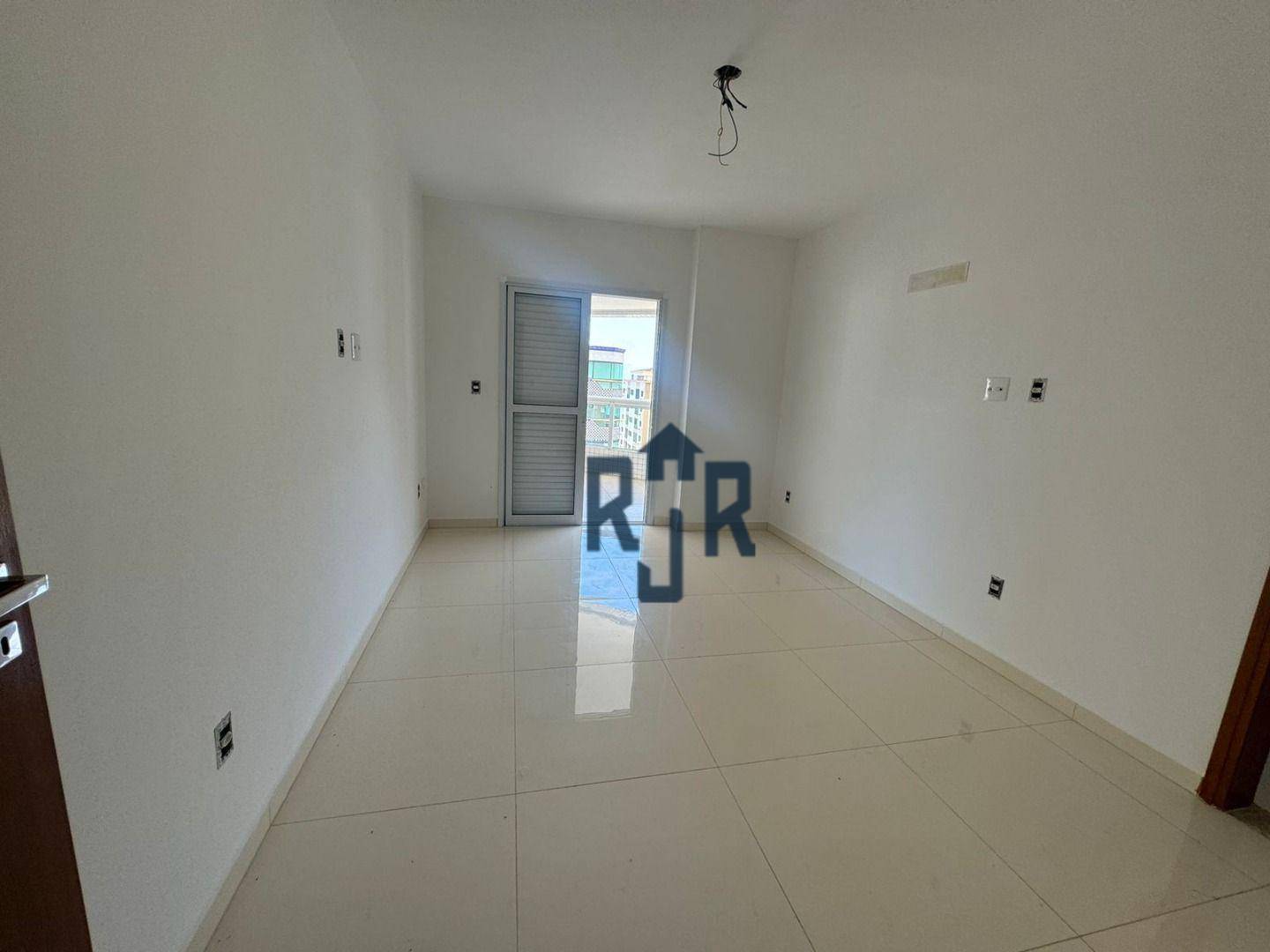 Apartamento à venda com 3 quartos, 162m² - Foto 3