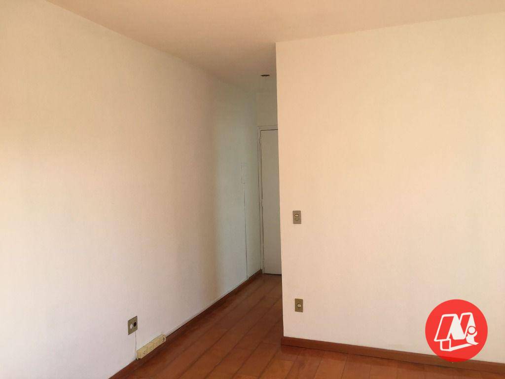 Apartamento à venda com 1 quarto, 39m² - Foto 4