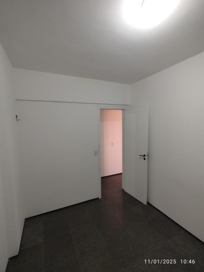 Apartamento para alugar com 3 quartos, 75m² - Foto 21