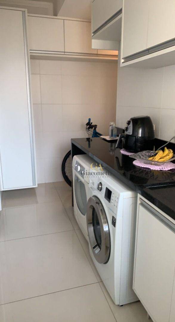 Apartamento à venda com 3 quartos, 156m² - Foto 3