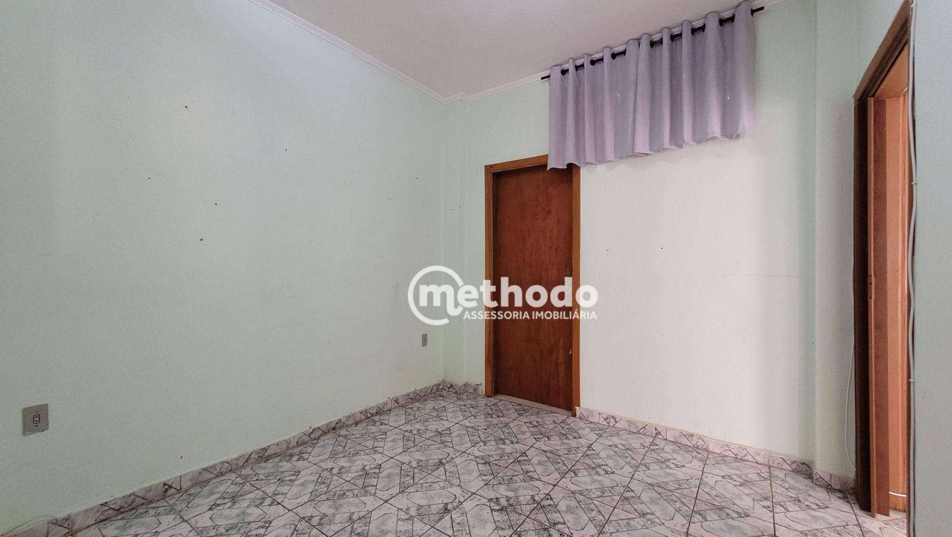 Casa à venda com 6 quartos, 250m² - Foto 54