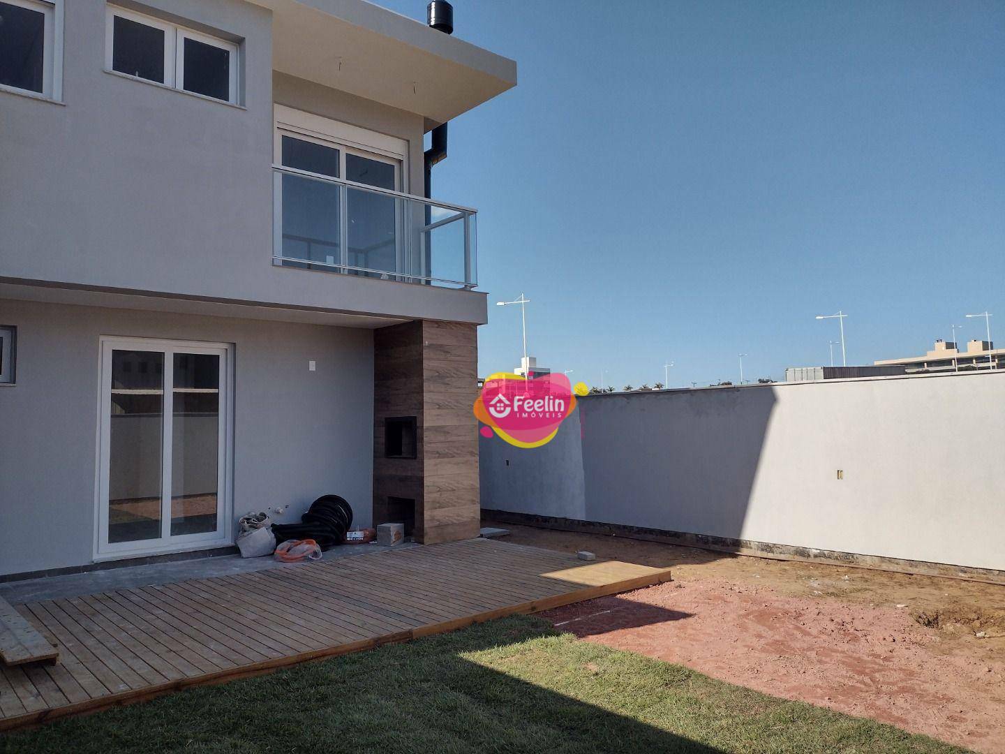 Casa à venda com 3 quartos, 169m² - Foto 4