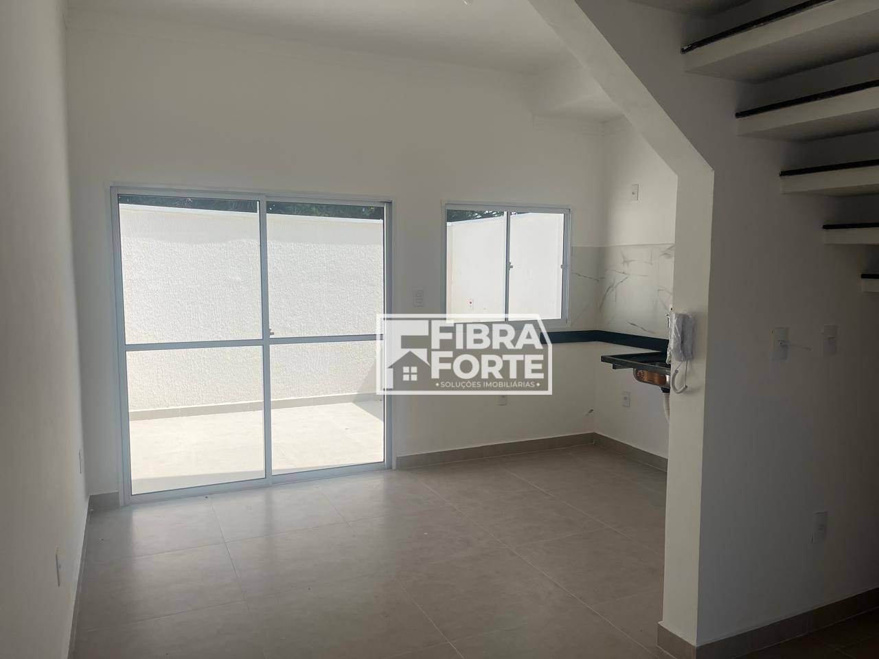 Casa de Condomínio à venda com 2 quartos, 76m² - Foto 2