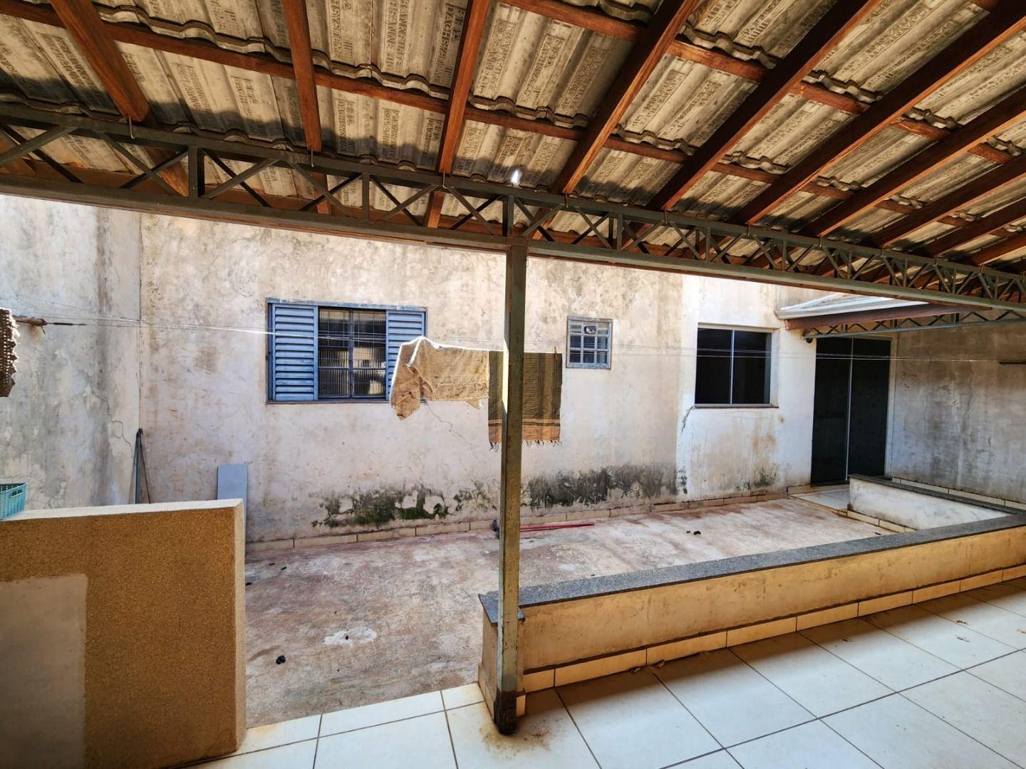 Casa à venda com 3 quartos, 250m² - Foto 49
