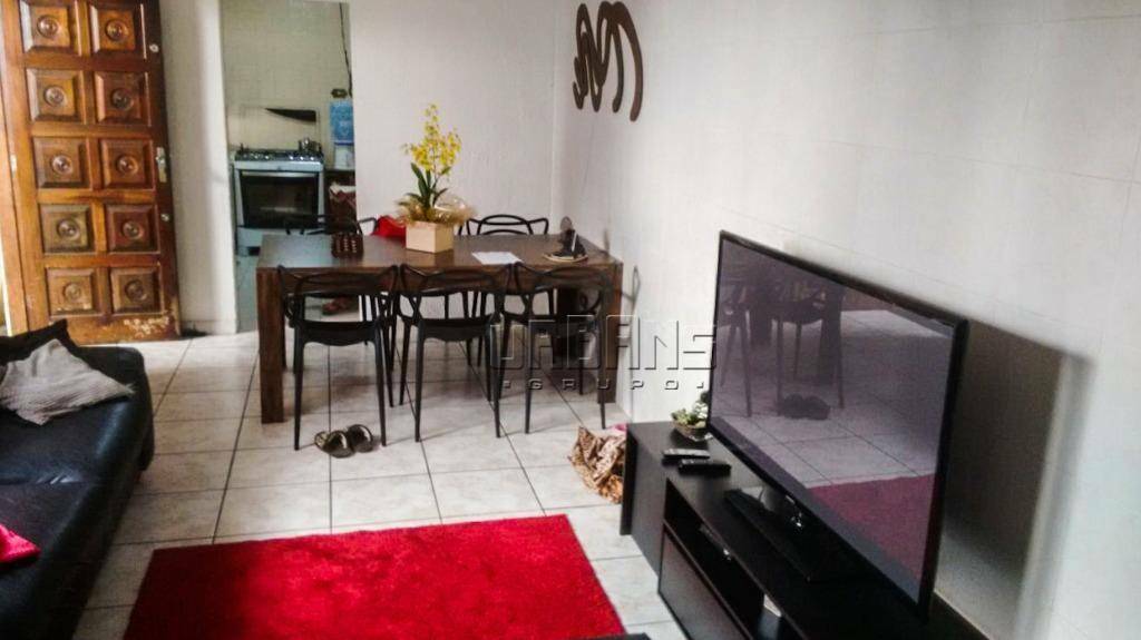 Casa à venda e aluguel com 3 quartos, 180m² - Foto 2