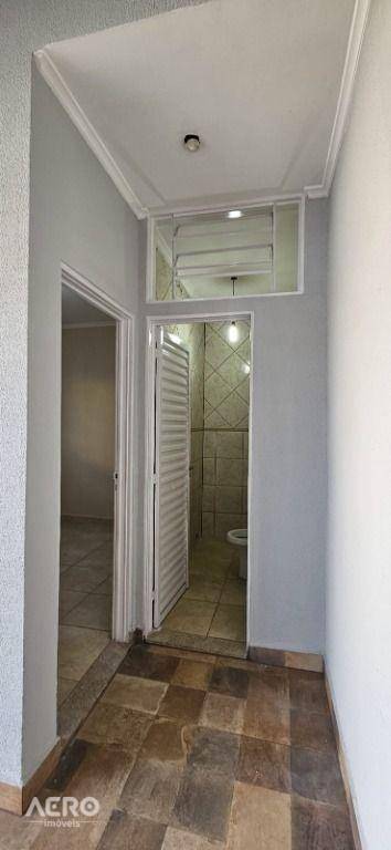 Casa à venda com 3 quartos, 197m² - Foto 34