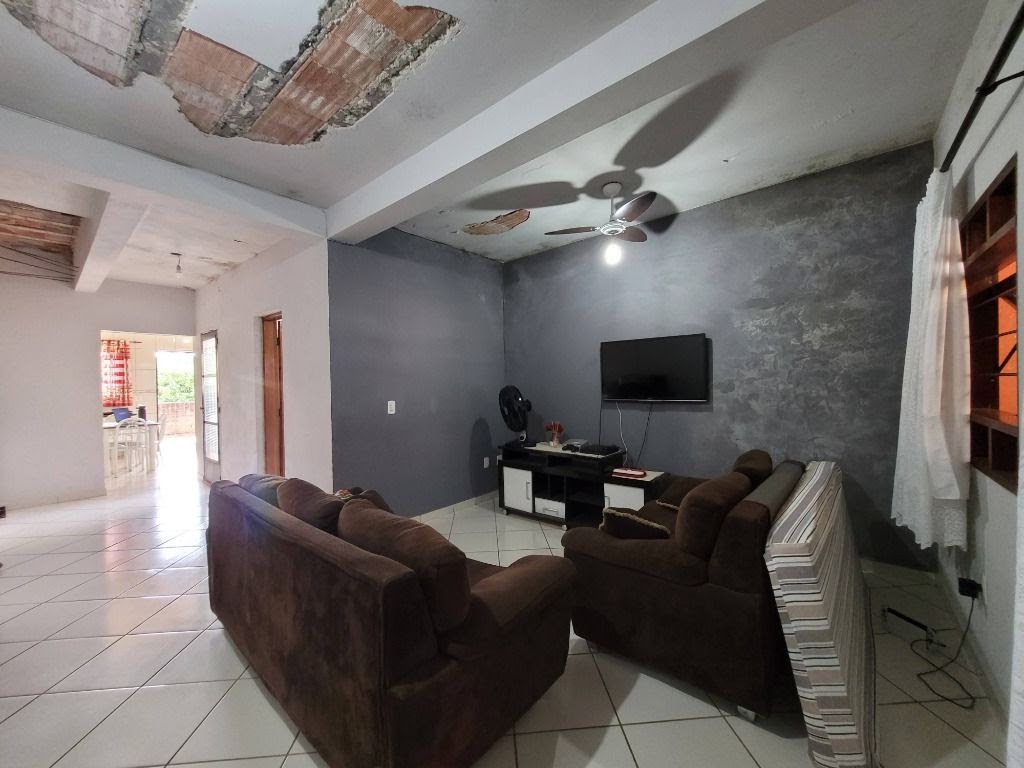 Casa à venda com 1 quarto, 154m² - Foto 3