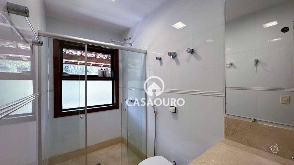 Casa de Condomínio à venda com 3 quartos, 360m² - Foto 35