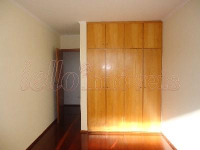 Apartamento para alugar com 4 quartos, 205m² - Foto 8