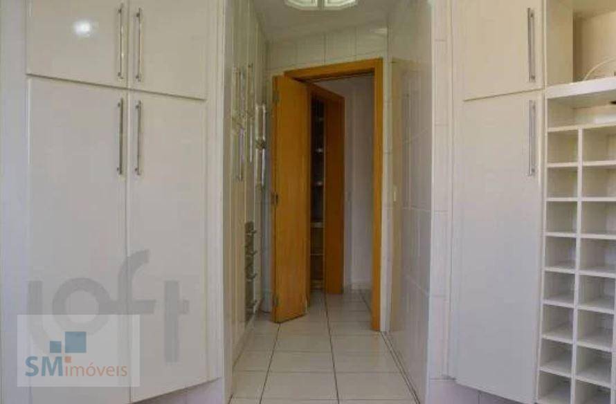 Apartamento à venda com 3 quartos, 196m² - Foto 4