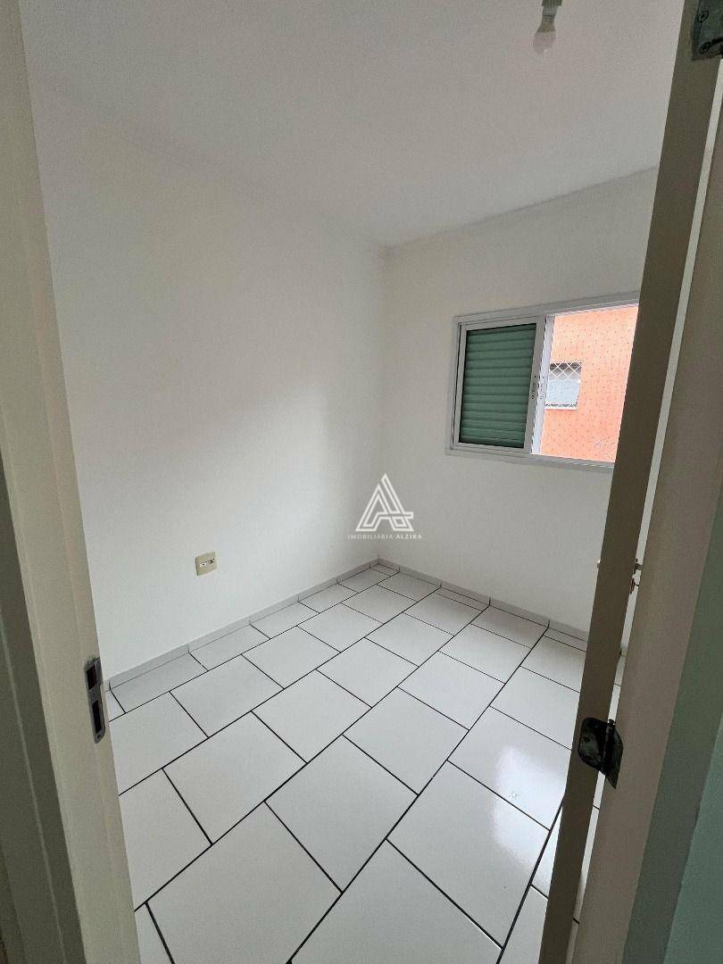 Apartamento para alugar com 2 quartos, 57m² - Foto 40