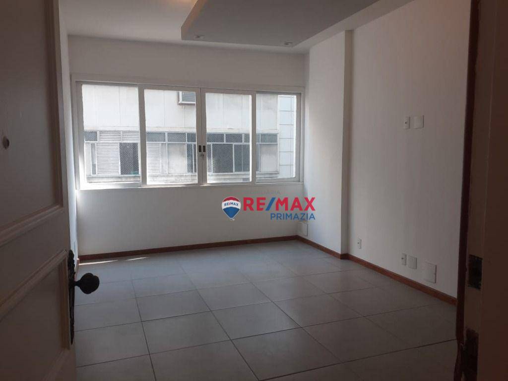 Apartamento à venda com 3 quartos, 110m² - Foto 25