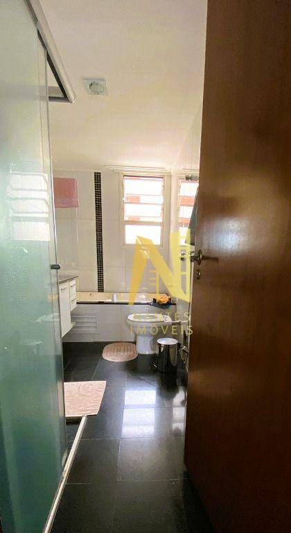 Apartamento à venda com 4 quartos, 190m² - Foto 29