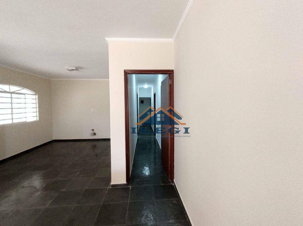 Chácara à venda com 4 quartos, 205m² - Foto 28