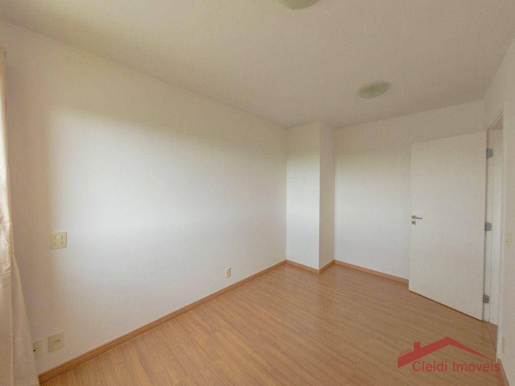 Apartamento para alugar com 2 quartos, 60m² - Foto 11