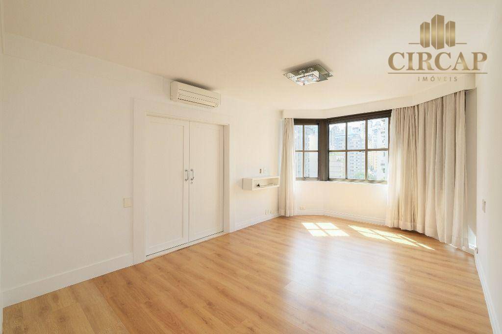 Apartamento à venda com 3 quartos, 198m² - Foto 25