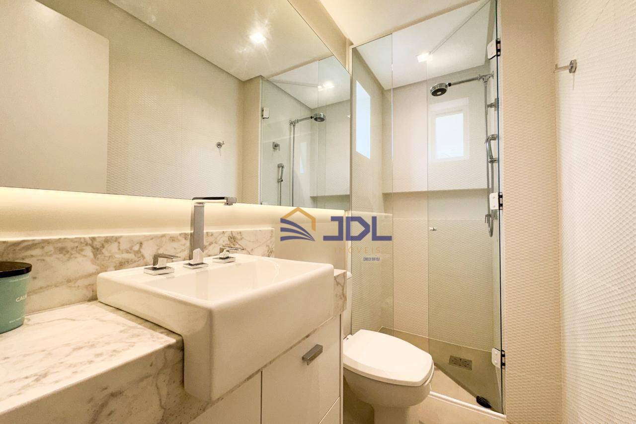 Apartamento à venda com 4 quartos, 222m² - Foto 13