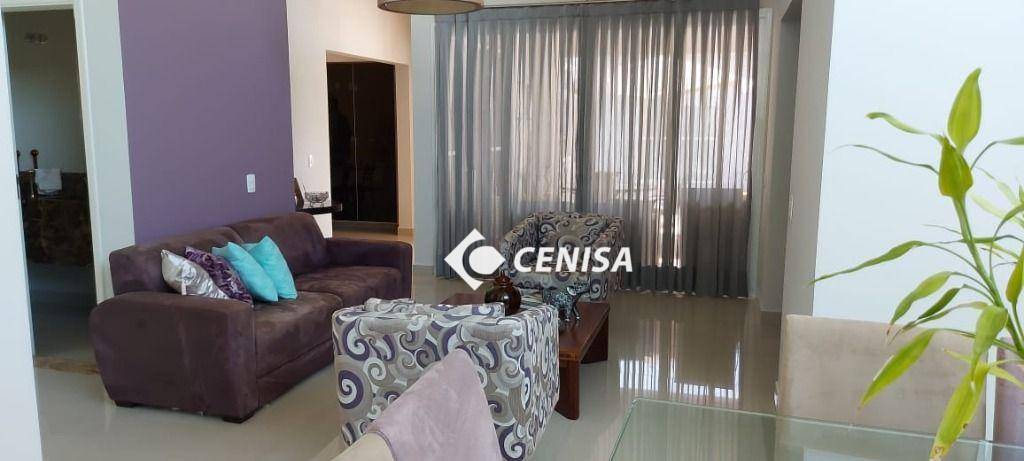 Casa de Condomínio à venda com 4 quartos, 248m² - Foto 3